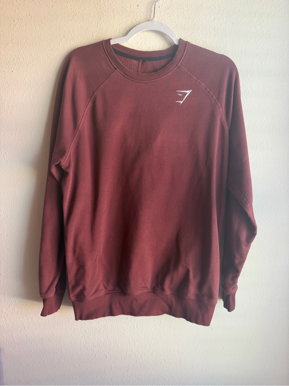 Gymshark Men's Crewneck Sweatshirt - Maroon Red